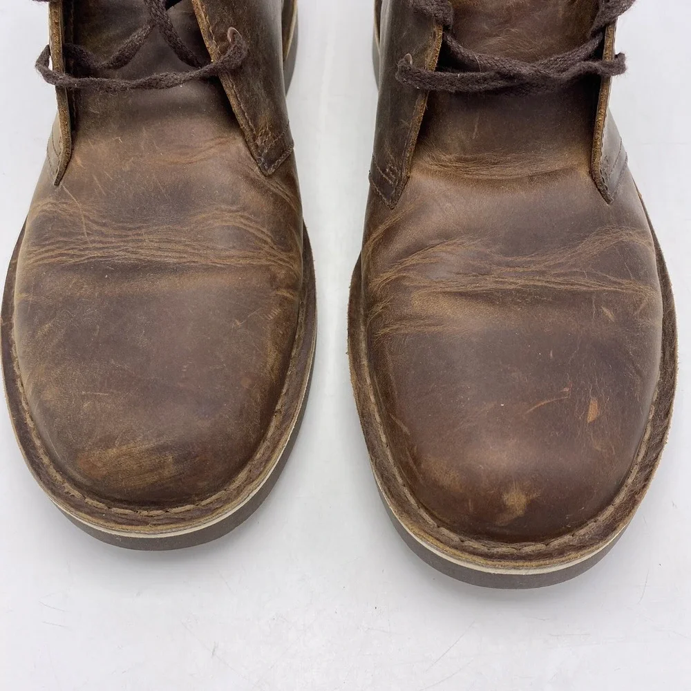 Clarks Chukka Boot Mens 9.5 M Brown Leather Desert Shoes Lace Up Casual